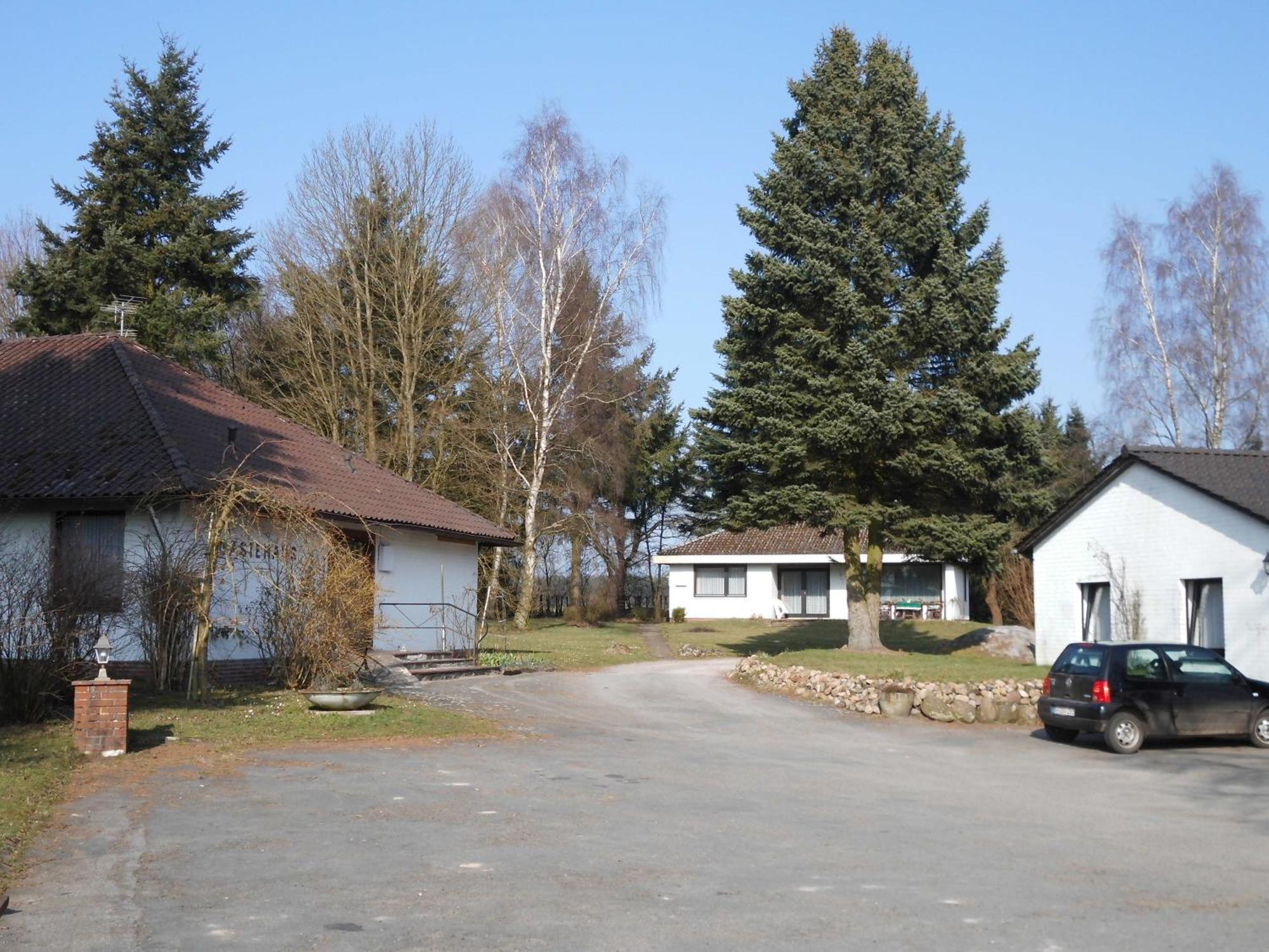 Land Gut Hotel Dierks Repke Экстерьер фото